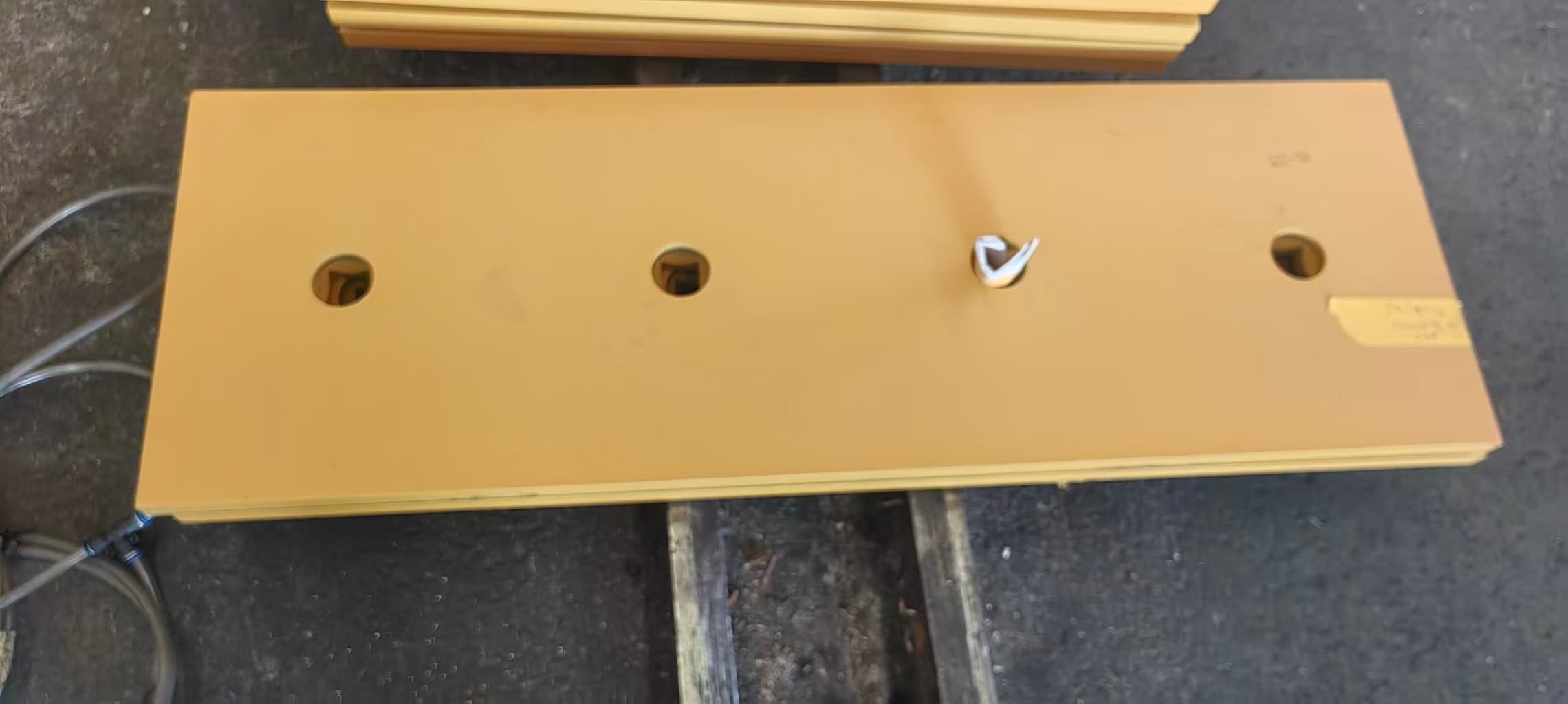 Double Bevel Flat Design: How Our 112-2471 Cutting Edge Enhances Your Bulldozer's Efficiency