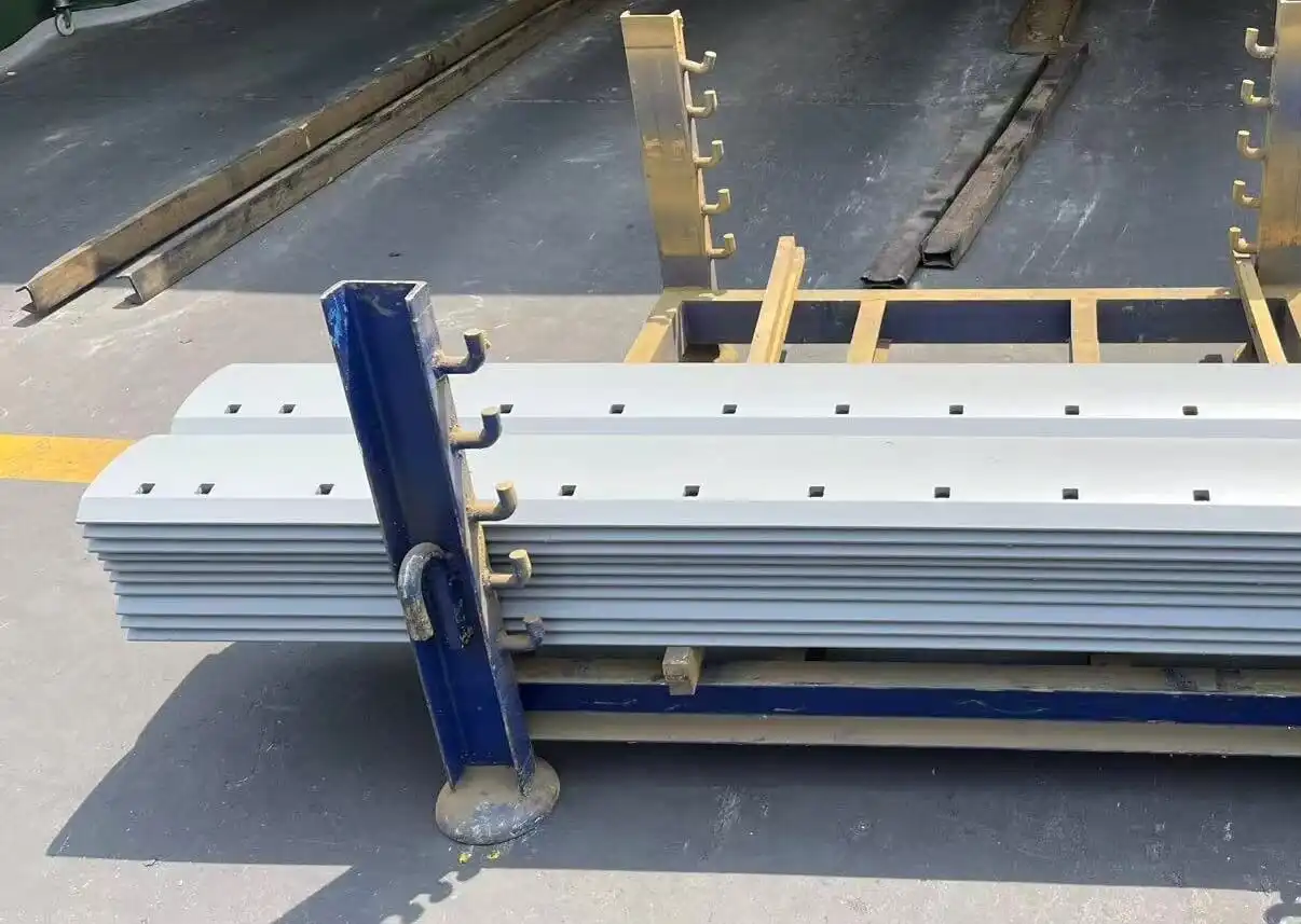 ما هي مواصفات شفرة الجرافة 5D9554؟