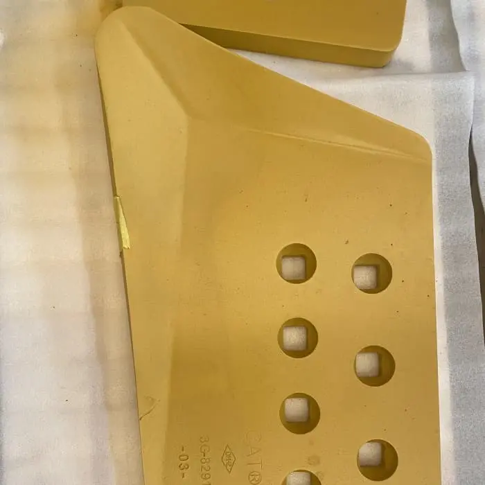 What's New in Ground Engaging Tools? Dozer Bit-End 150-70-21356 Leads