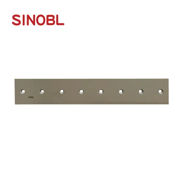 Buldooseri servade lõikamine 4T8940